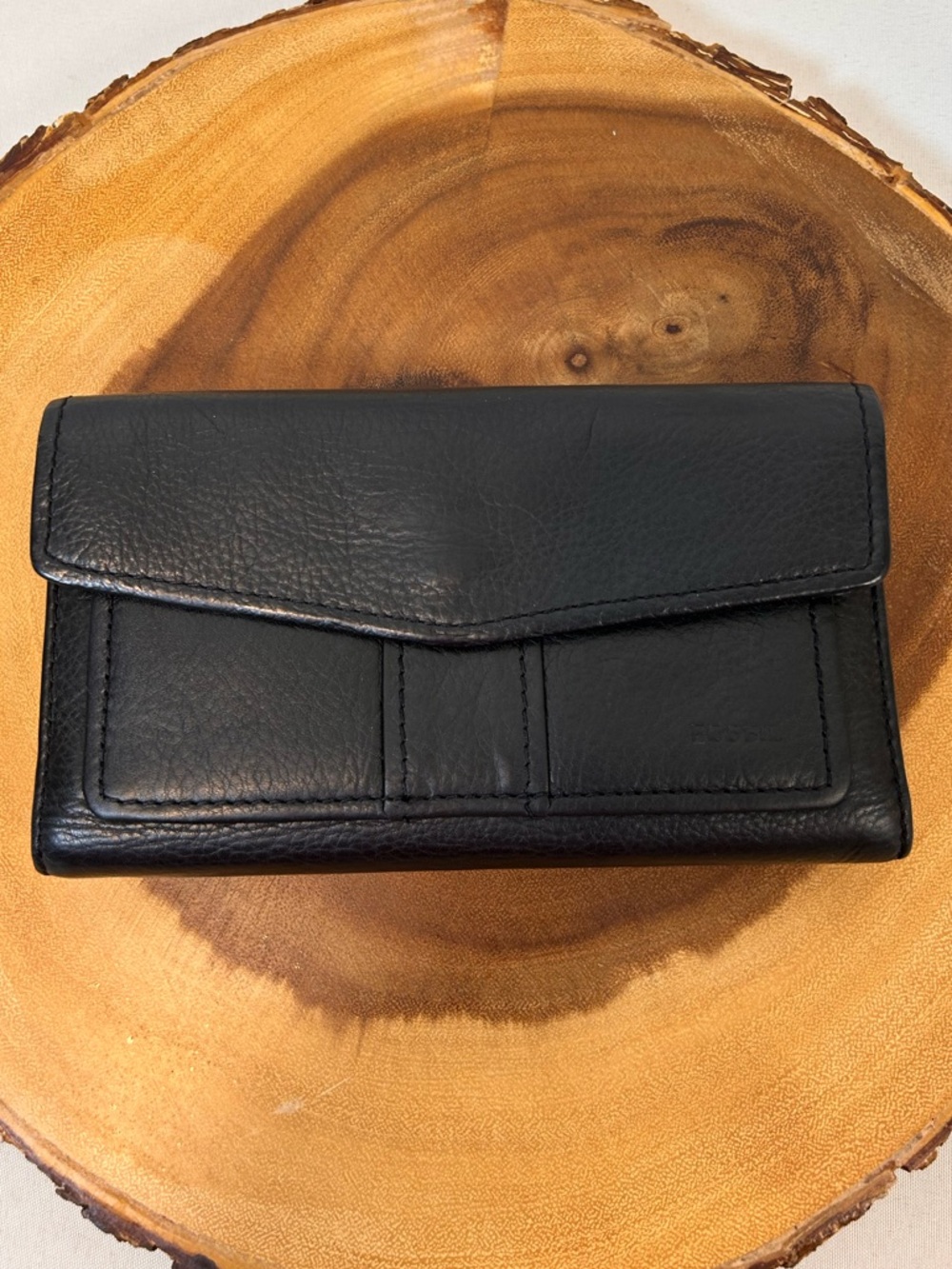 Fossil Classic Black Pebbled Leather Wallet snap closure 7x4 inches